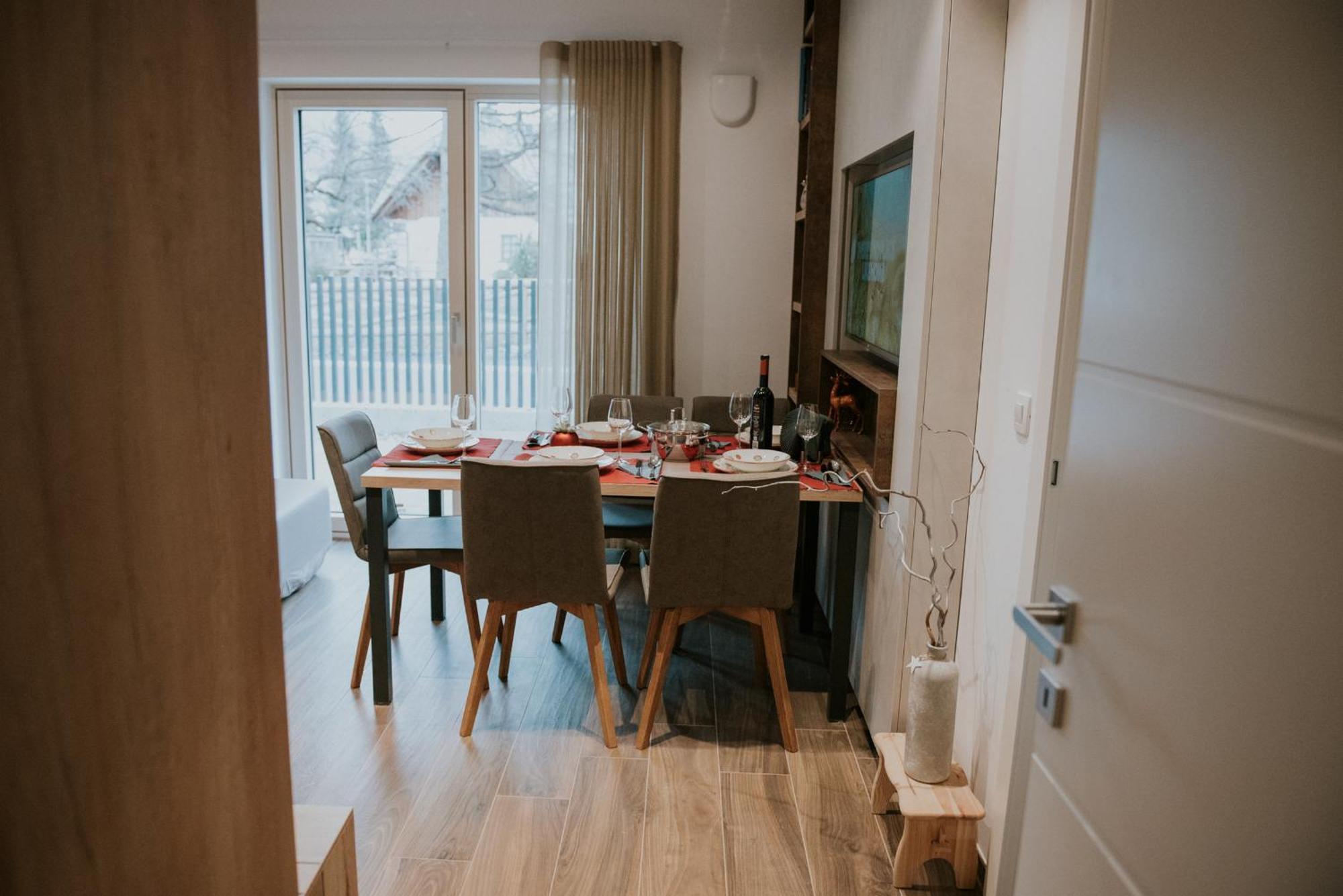 Vila Mojca Apartments Jasna & Jelka Kranjska Gora Rum bild