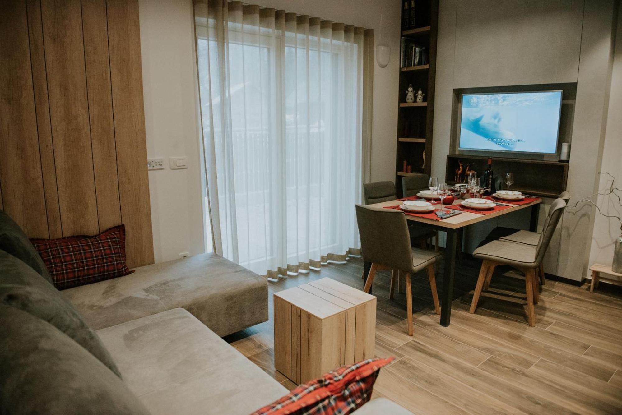Vila Mojca Apartments Jasna & Jelka Kranjska Gora Rum bild